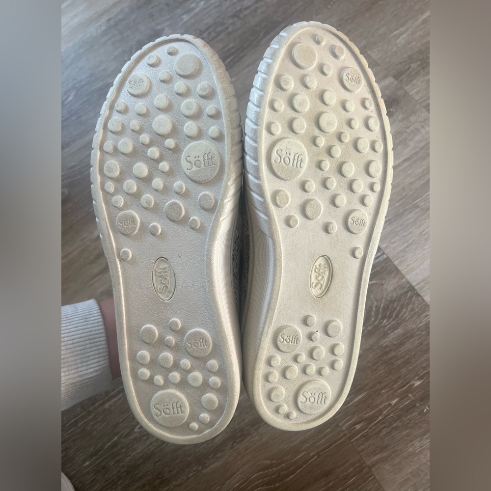 Worn once! Sofft Snakeskin Patterned Slip-On Shoes size 10 - Picture 3 of 3